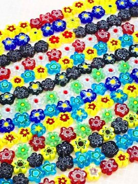 ガラスビーズの羽織チェーン　花モチーフ